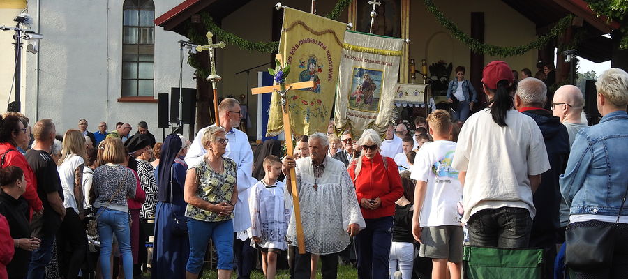 Na tegoroczne uroczystości do Wardęgowa zjechało około trzy tysiące wiernych