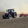 Gorsza pogoda z jednej, nadprodukcja z drugiej