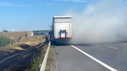 Pożar naczepy samochodu ciężarowego. Droga S7 w kierunku Gdańska zablokowana. Wyznaczono objazd 