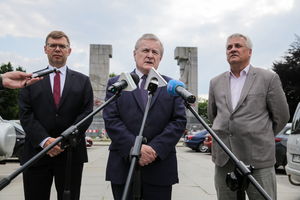 Wicepremier do prezydenta: czas usunąć szubienice z Olsztyna