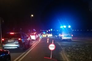 Policja skontrolowała miłośników nocnych zlotów samochodowych na ulicach Olsztyna