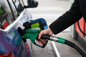 Daniel Obajtek: na okres wakacyjny będzie obniżka cen na stacjach paliw 