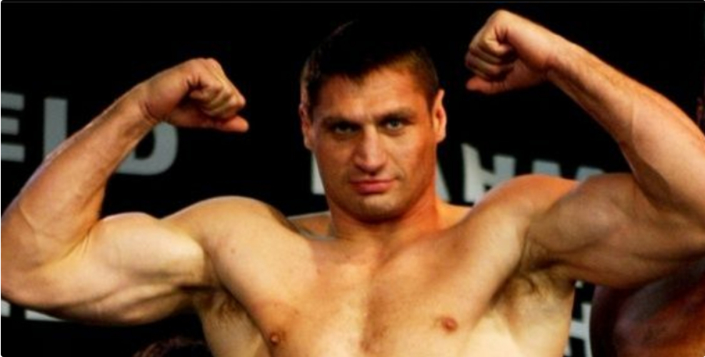Andrzej Gołota należał w drugiej połowie lat '90 i na przełomie '00 do ścisłej bokserskiej czołówki wagi ciężkiej