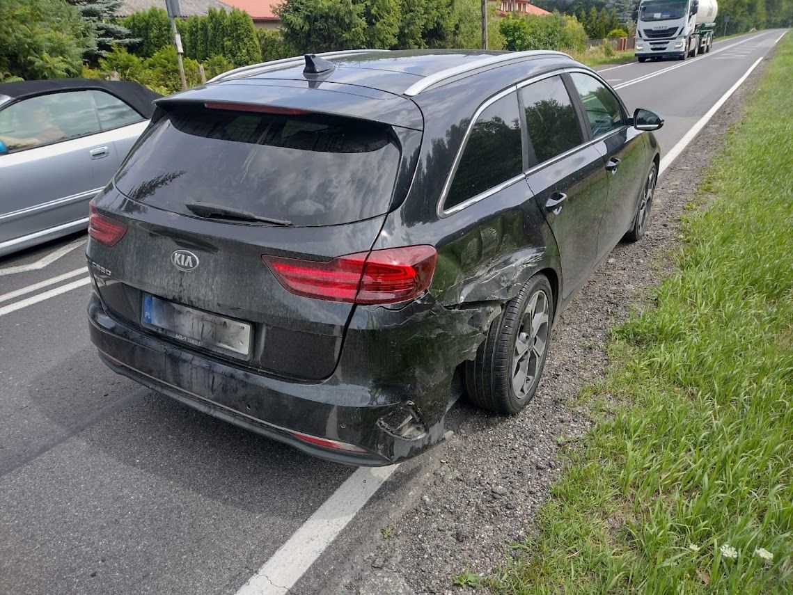 Na trasie Pisz—Ruciane-Nida, zderzyły się dwa samochody osobowe