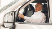 Czy kierowcy powyżej 65 roku życia powinni być kierowani na badania psychologiczne? [SONDA]