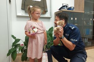 Lenka odwiedziła komisariat Policji i odebrała gratulacje! 