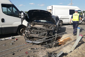 Zderzenie pięciu aut na DK 16 w Wójtowie. Cztery osoby trafiły do szpitala [ZDJĘCIA]
