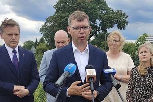 Wojewoda Artur Chojecki: 30,5 mln na mieszkania socjalne i komunalne