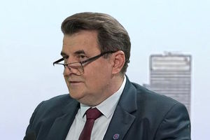 Prof. Krysiak: Gdyby w 2015 r. PO utrzymała władzę, już sprzedany byłby PKN Orlen, KGHM i inne kluczowe przedsiębiorstwa