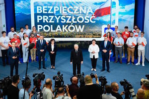 Znamy hasło wyborcze Prawa i Sprawiedliwości! Prezes Jarosław Kaczyński: To „Bezpieczna przyszłość Polaków”