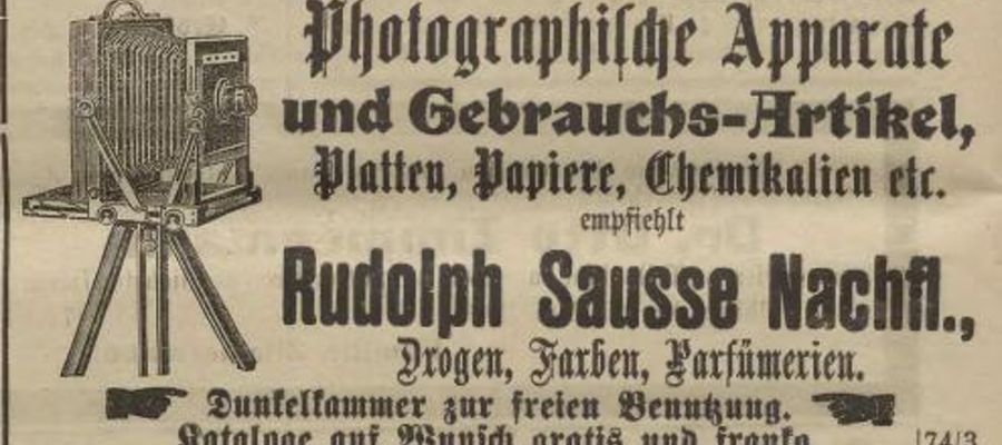 Z czasem coraz rzadziej pisano w elbląskich gazetach o technikach fotograficznych, pojawiały się za to reklamy aparatów czy albumów, o czym już w kolejnej części naszego cyklu. Na foto: reklama w Altpreusische Zeitung z 31 maja 1903 roku