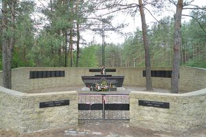 Litwa/ W 80. rocznicę zbrodni w Ponarach oddano hołd obywatelom II RP zamordowanym w lesie ponarskim