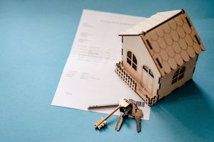 W sierpniu o 98,6 proc. wzrosła liczba kredytów mieszkaniowych