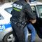 Zdradził go jeden ruch. 27-latek z Rybna próbował ukryć narkotyki przed policją