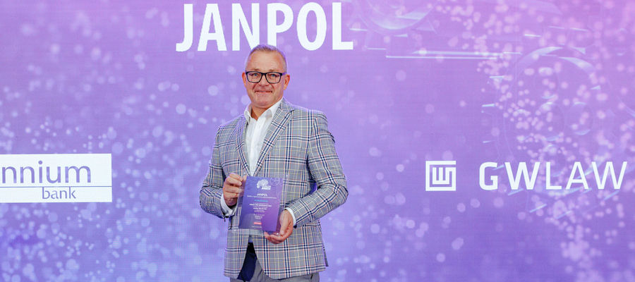 Wyróżnienie prezentuje Wojciech Dereszewski z firmy Janpol