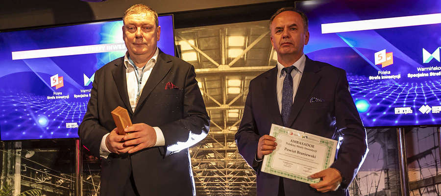 Krzysztof Żochowski i Grzegorz Kłoczko reprezentujący zarząd Warmińsko-Mazurskiej Specjalnej Strefy Ekonomicznej 