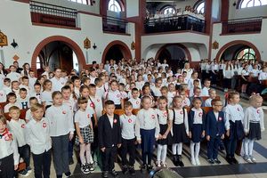 Uczniowie Szkoły Podstawowej nr 16 w Elblągu wzięli udział w VI edycji ogólnopolskiego konkursu „Do Hymnu”
