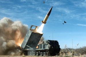 Biały Dom potwierdził, że przekazał Ukrainie rakiety ATACMS