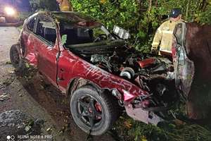 Tragiczny wypadek w miejscowości Ogrodniki pod Elblągiem. W wypadku zginęła 17-latka. Kierowca nie miał prawa jazdy