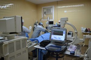 Szpital Wojewódzki w Olsztynie kupi robota do przeprowadzania operacji chirurgicznych