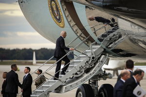 USA/ Prezydent Biden wyruszył w podróż do Izraela; odwołał wizytę w Jordanii
