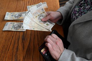 Na Warmii i Mazurach ponad 285 tys. emerytów i rencistów otrzymało wypłatę 