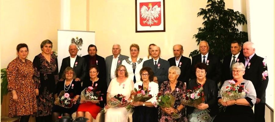 Medale za długoletnie pożycie małżeńskie otrzymało osiem par z miasta i gminy Sępopol