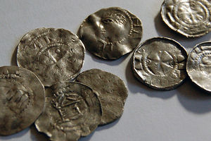 Skarb wczesnośredniowiecznych monet od Iławskiej Grupy Poszukiwawczej