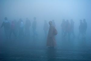 W Pakistanie, gęsty smog zmusza do zamknięcia szkół, sklepów i parków w Lahaur
