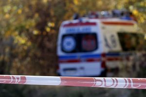 Pod Iławą zginął młody mężczyzna. 26-latek jadąc motorowerem okręcił się liną holowniczą 