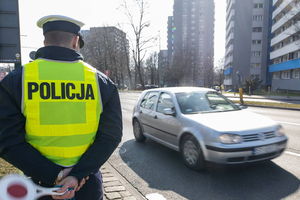 Chciał oszukać policjantów, że ktoś ukradł jego samochód