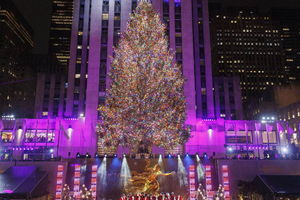 50 tys. światełek zapłonęło na choince w nowojorskim Rockefeller Center