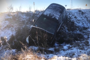 Seria niebezpiecznych wypadków na zimowych drogach
