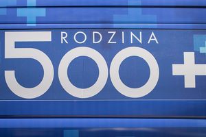 Fake news o wyrównaniu świadczenia 500+ do kwoty 800 złotych