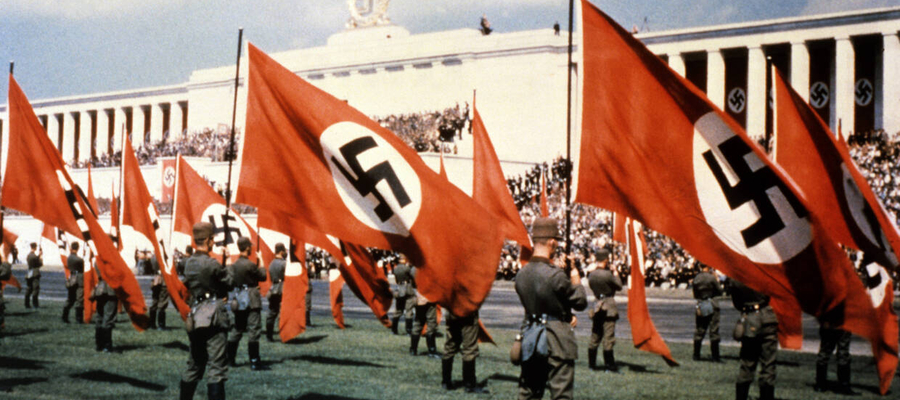 Nazistowskie flagi na zjeździe NSDAP w Norymberdze