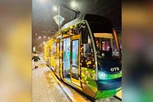 Świąteczny tramwaj będzie kursował dłużej