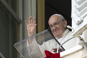 Watykan: Kościół dopuszcza przechowywanie niewielkiej części prochów zmarłego w miejscu dla niego znaczącym