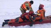 Akcja strażaków ochotników na lodzie Jeziora Hartowieckiego