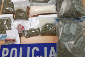 Policja przejęła blisko 2 kg narkotyków