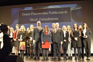 Powiatowy Urząd Pracy w Iławie ze statuetką za szczególne osiągnięcia