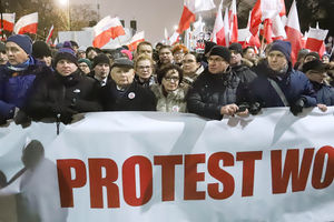 "Protest Wolnych Polaków". Nasza fotorelacja [GALERIA]