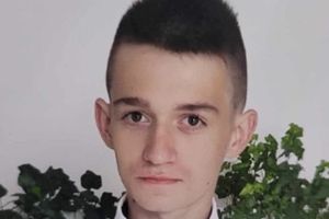 Zostawił list i opuścił dom rodzinny. Policjanci z Elbląga proszą o pomoc w odnalezieniu 15-latka