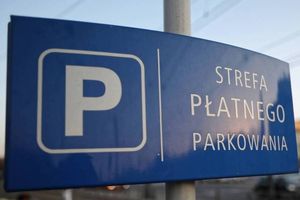 Niemieccy turyści parkują w Polsce i nie płacą...
