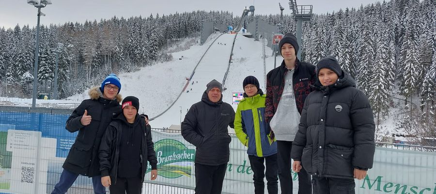 Nasi podopieczni miło spędzili czas w zawsze gościnnej Rotavie przy okazji zwiedzając znaną skocznię narciarską w niemieckim Klingenthal.