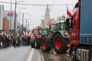 Protest rolników w Olsztynie trwa. Co z komunikacją miejską? 