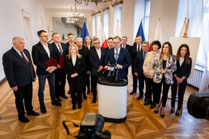 Pięć ugrupowań podpisało wspólny pakt przed wyborami samorządowymi
