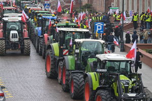 Protestujący rolnicy zablokowali DK 50 od miejscowości Stojadła do miejscowości Arynów