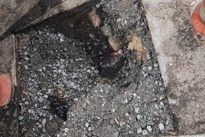 Elbląg: Na ulicy Andrzeja Struga są dziury w drodze „wielkości dwóch facetów”

