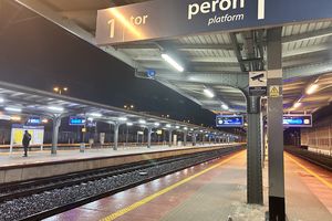 Agresywny i pijany pasażer pociągu zatrzymany na stacji Iława Główna