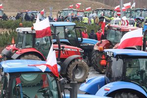 Rolnicy zablokowali trasę Olsztyn-Ostróda [ZDJĘCIA]